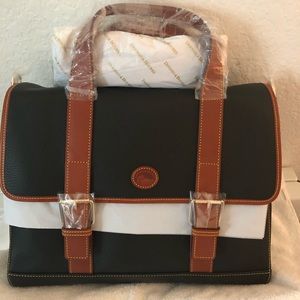 Dooney & Bourke Men’s Messenger Bag
